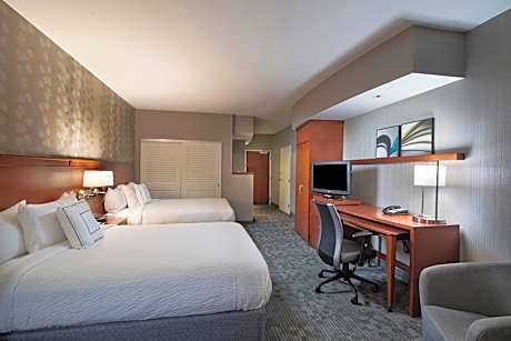 Room, 2 Queen Beds, Non Smoking