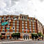 Hilton Alexandria Old Town