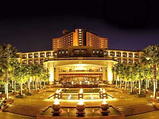 Zhongwei Green Lake Hotel Kunming