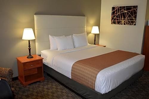 Best Western Plus Colony Inn