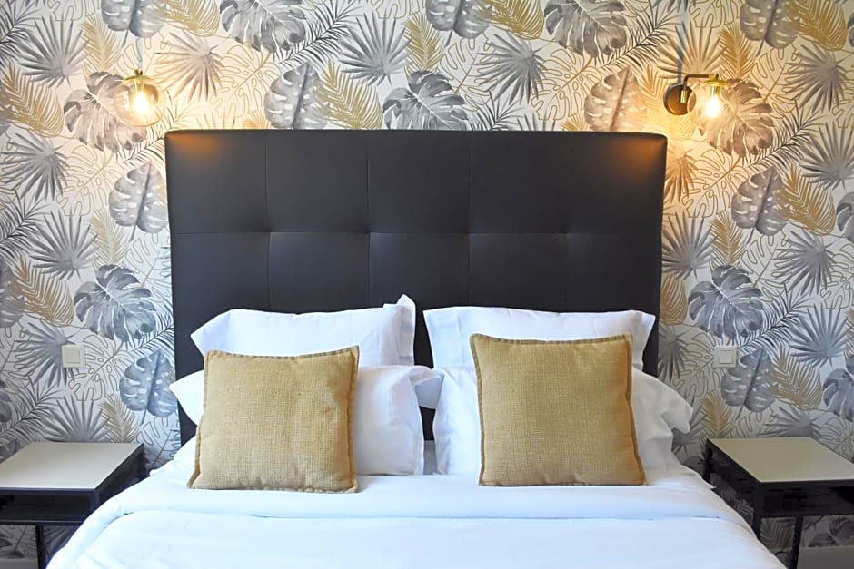 Le Boeuf Couronné - Hôtel & Restaurant Chartres- Logis Hotels
