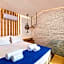 Aelia Suites