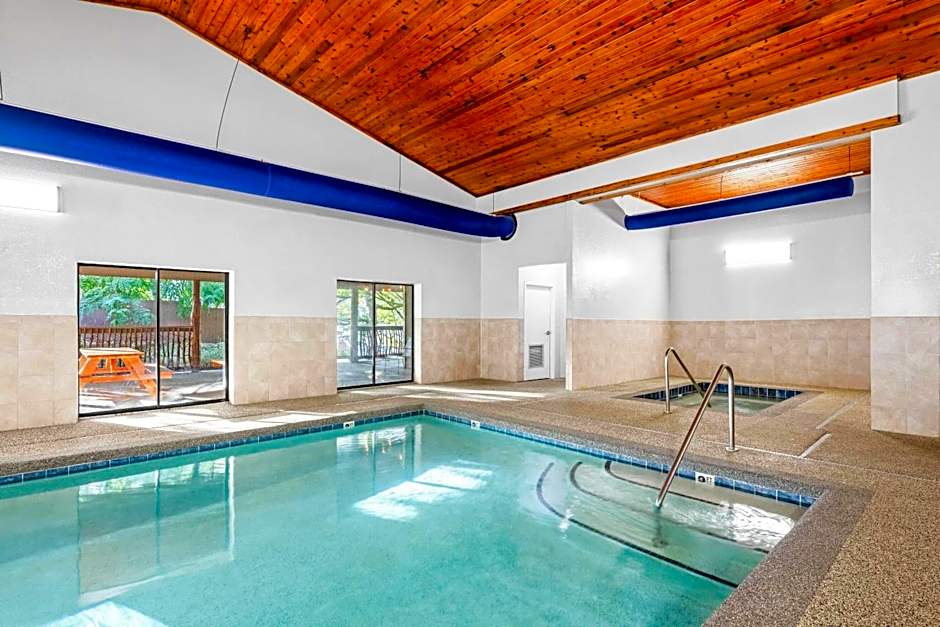 La Quinta Inn & Suites by Wyndham Boone University