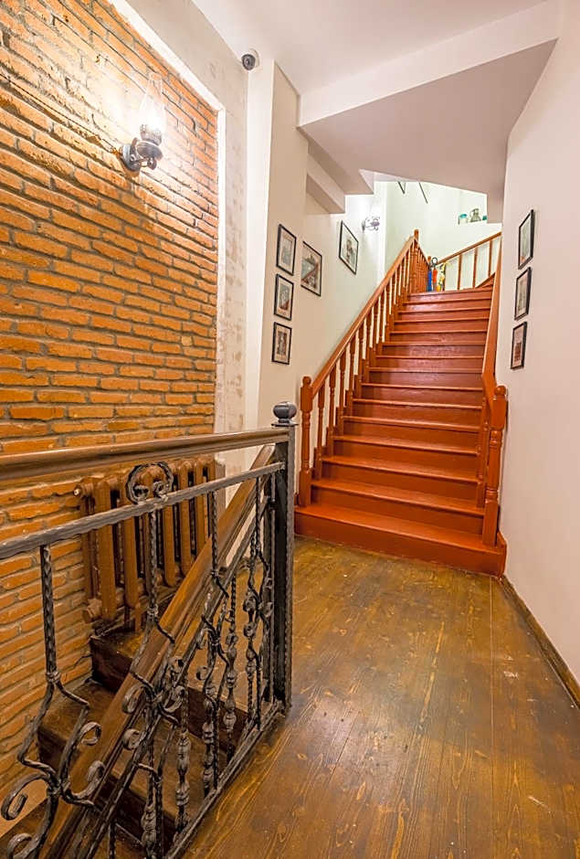 Doors Meidan Design Hotel