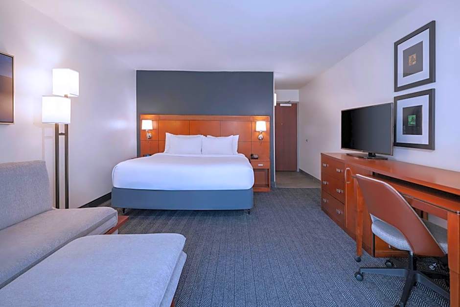 Courtyard by Marriott Tampa North/I-75 Fletcher