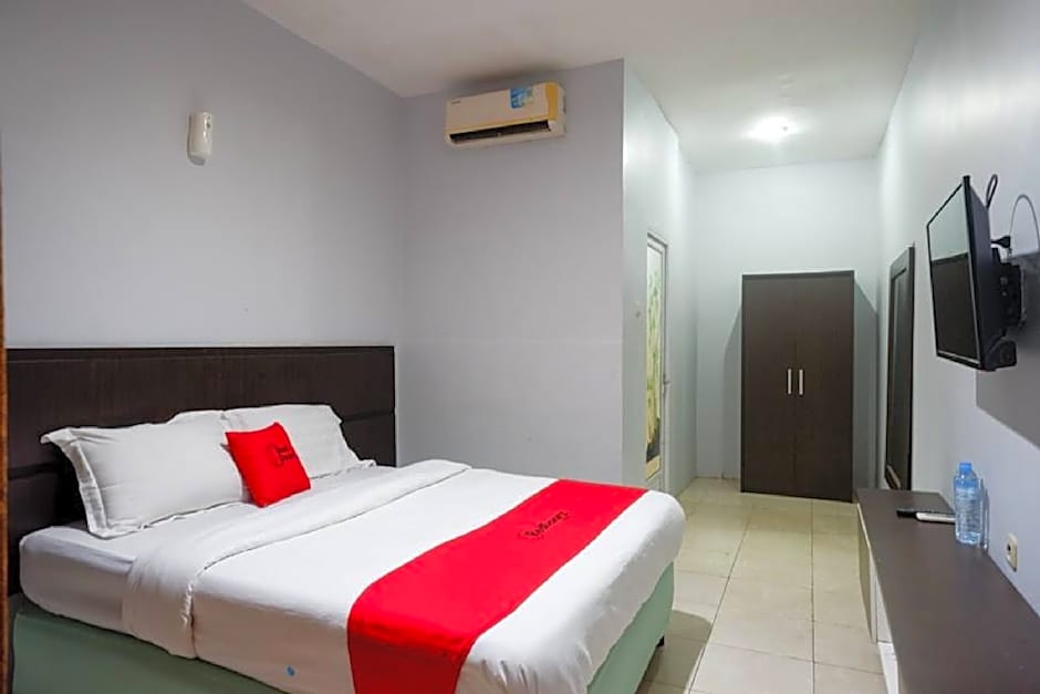 RedDoorz Plus @ Hotel Srikandi Kendari