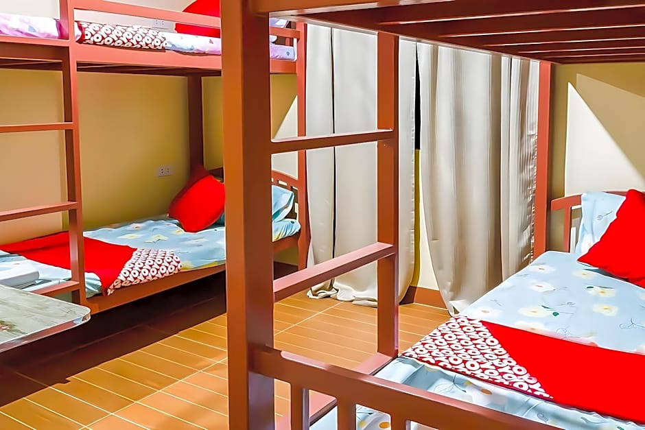 RedDoorz @ La Briana Guest House Bantayan Cebu