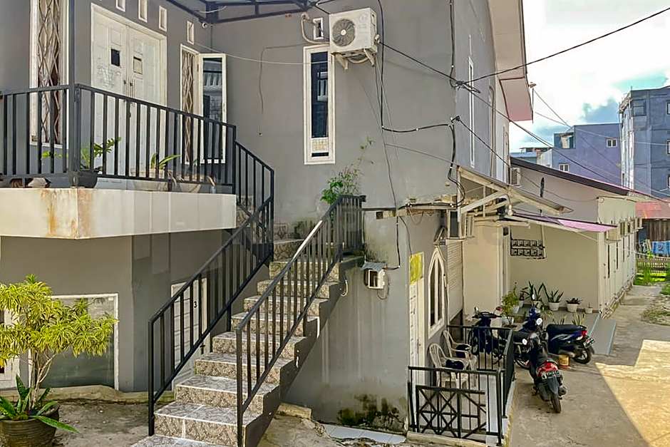 Namirah Syariah Guesthouse Balikpapan RedPartner