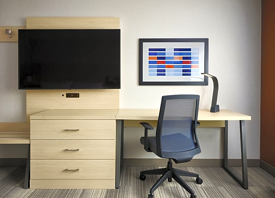Holiday Inn Express & Suites Lockport, an IHG Hotel