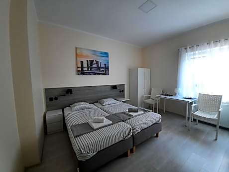 Large Double or Twin Room