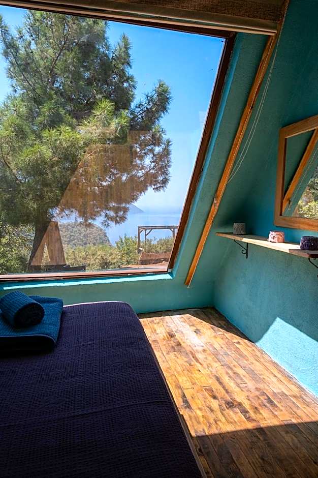 Goat Bungalow and Camping