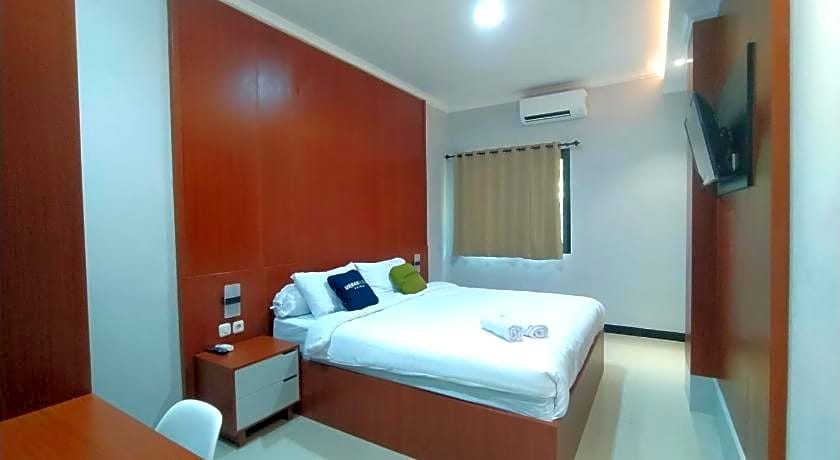 Urbanview Wisma Wirasatya Akpol Semarang by RedDoorz