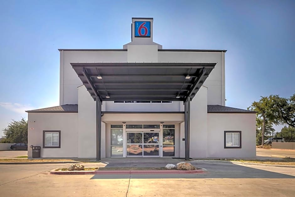Motel 6-Cedar Park, TX