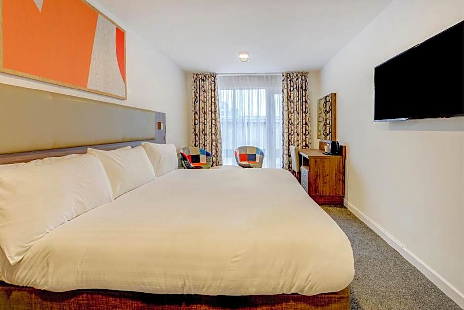 OYO Plymouth Central