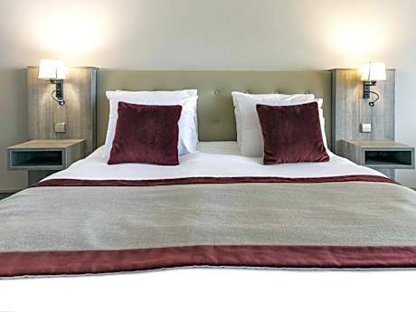 Classic Room with One Double Bed or Two Single Beds