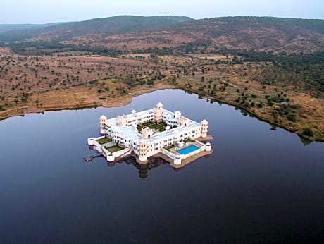 Lake Nahargarh Palace - A Justa Resort