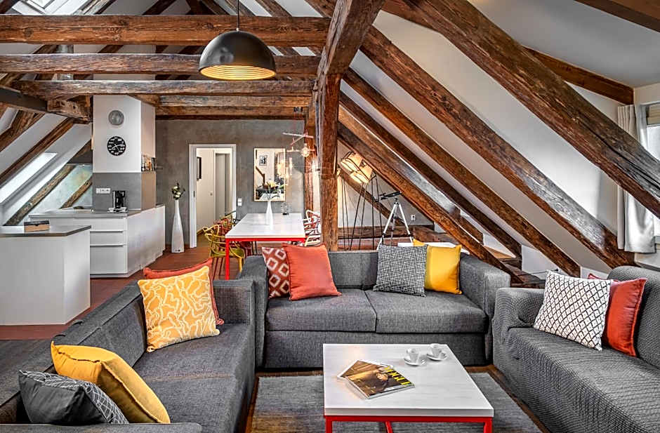 4 Arts Apartments by Adrez