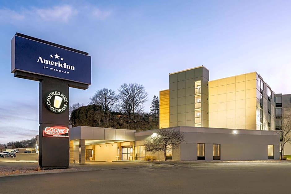 AmericInn by Wyndham Rochester Near Mayo Clinic