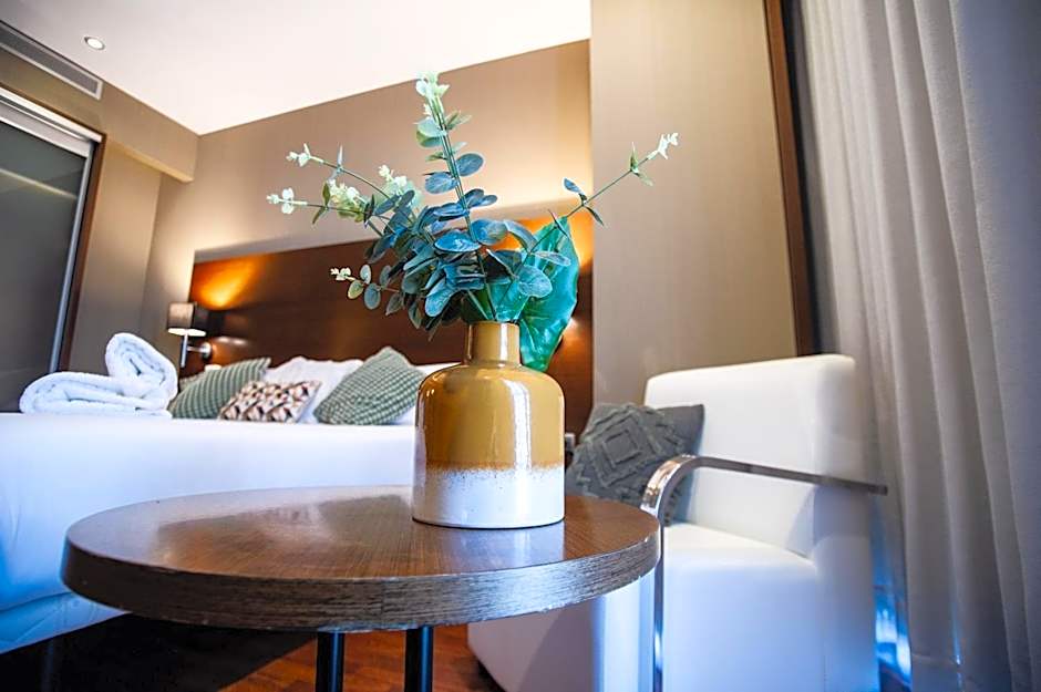 azz Valencia Congress Hotel&Spa