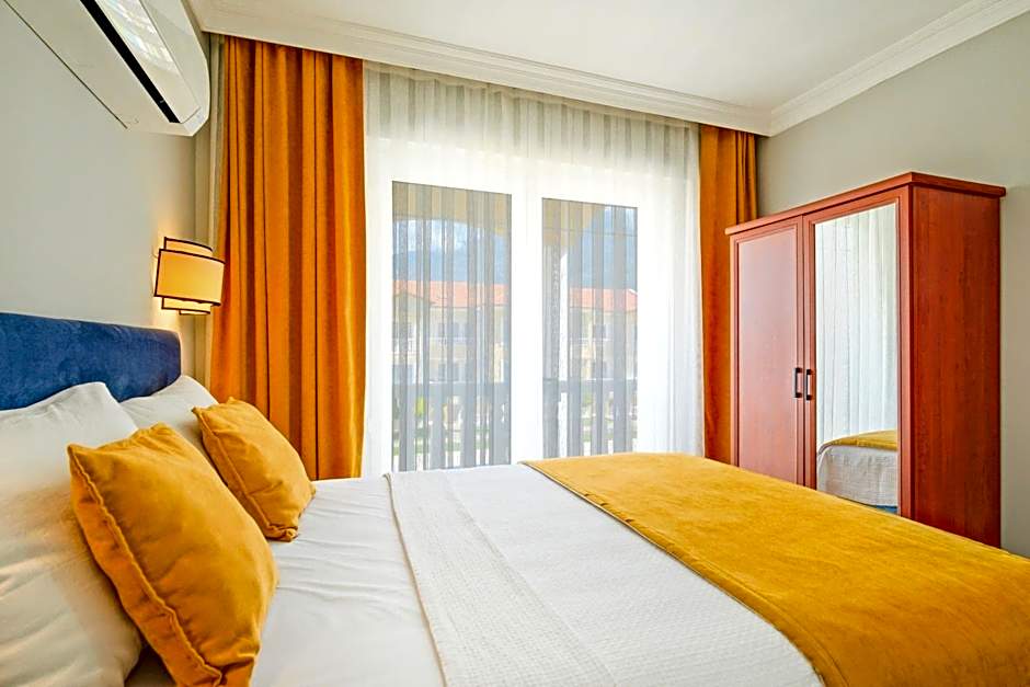 Gold Lion Hotel