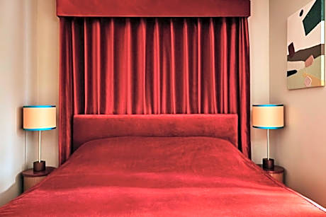 Interconnecting Studio