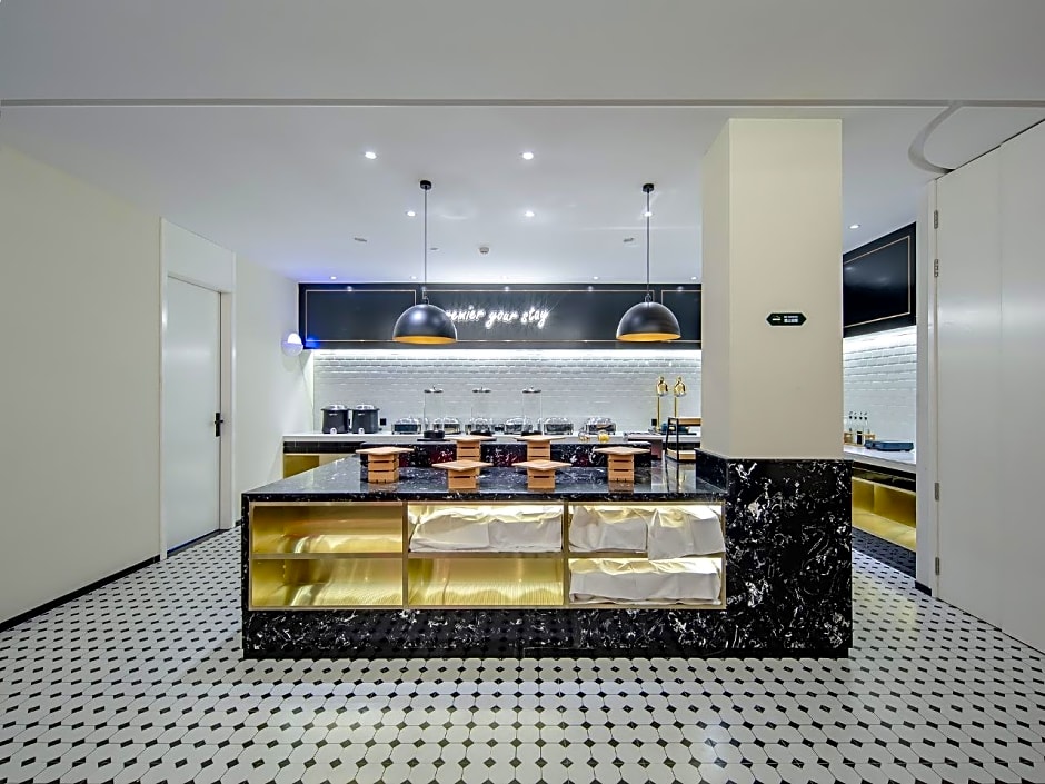 Premier City Comfort Hotel Nanning Binyang Trade City TV Station