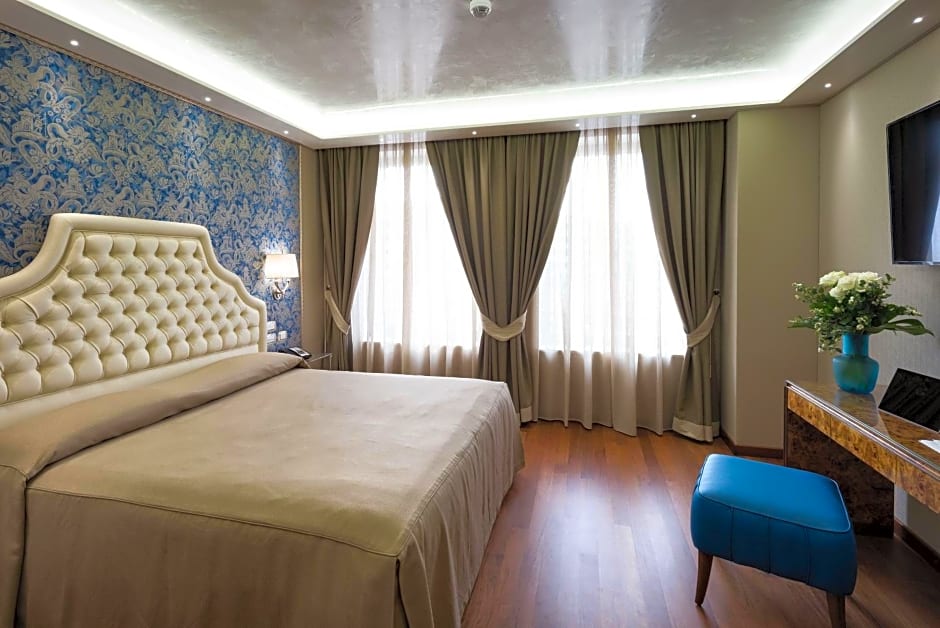 Hotel Santa Chiara