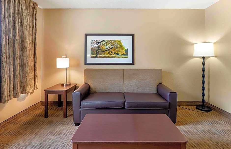 Extended Stay America Select Suites - Des Moines - Urbandale