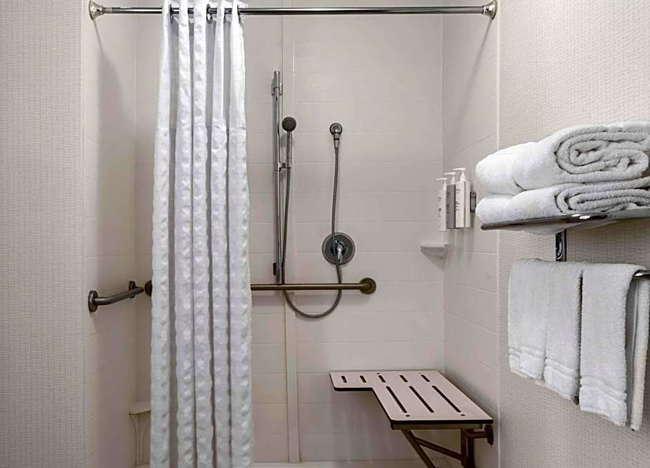 Homewood Suites By Hilton Cambridge-Arlington