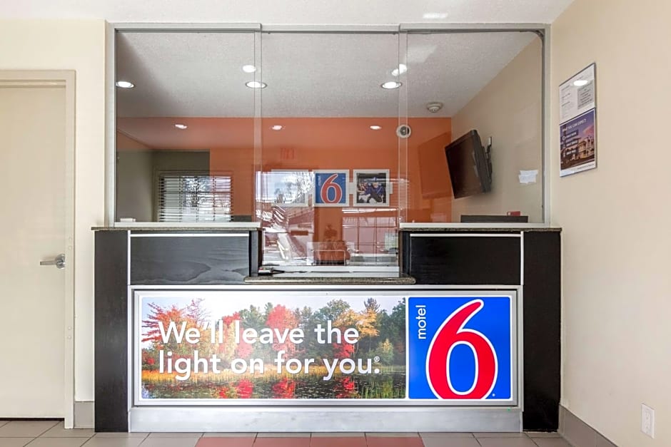 Motel 6 New Brunswick