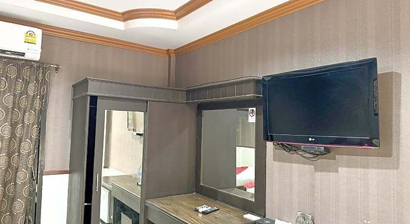 Grand Amazon Hotel