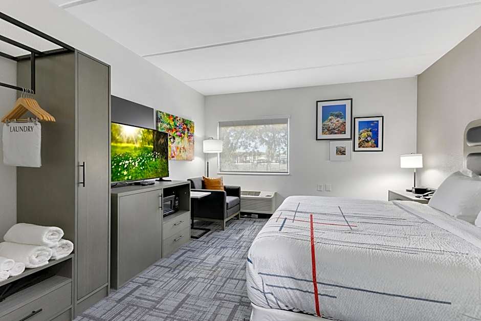 La Quinta Inn & Suites by Wyndham Jacksonville Mandarin