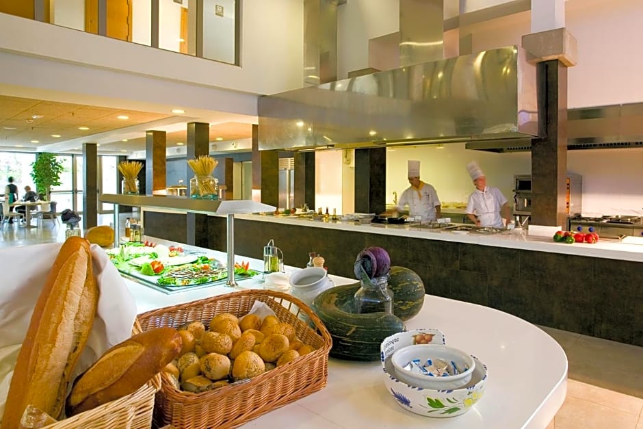 R2 Romantic Fantasia Suites - Adults Only