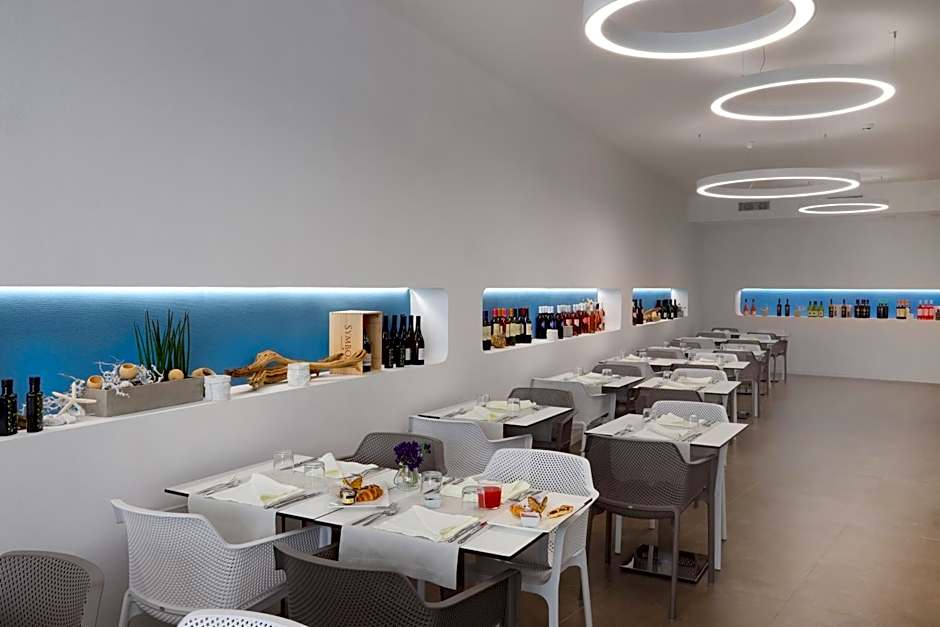 M&F Hotel