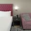 The Axis Moline Hotel, Tapestry Collection by Hilton