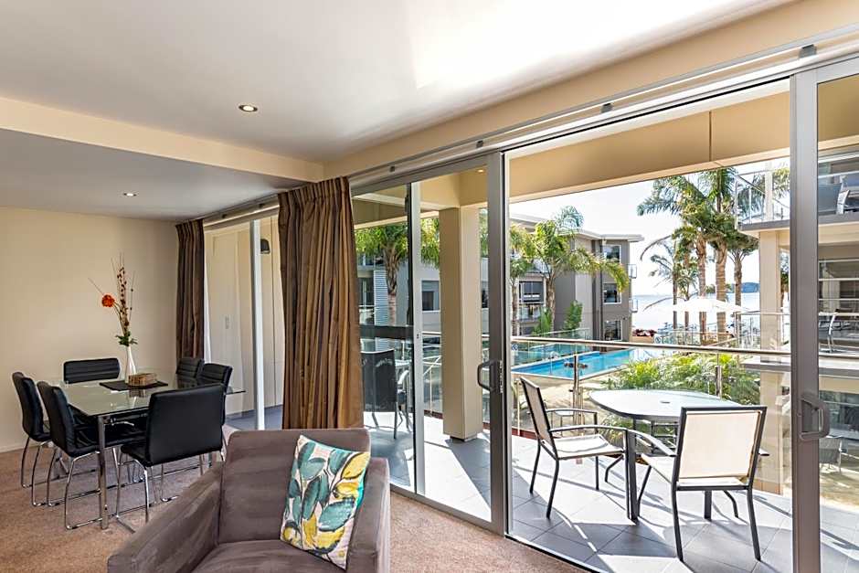 Edgewater Palms Apartments