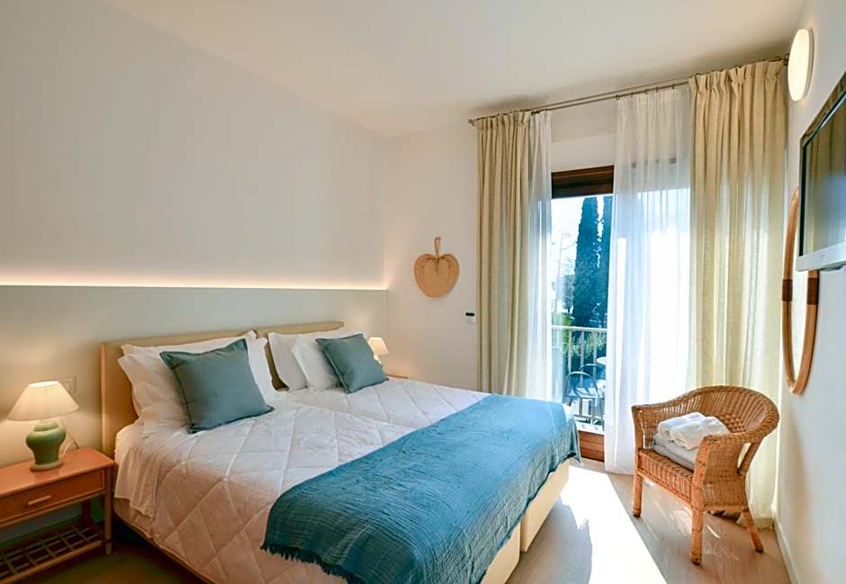 Villa Phoenix - Lake Apartments
