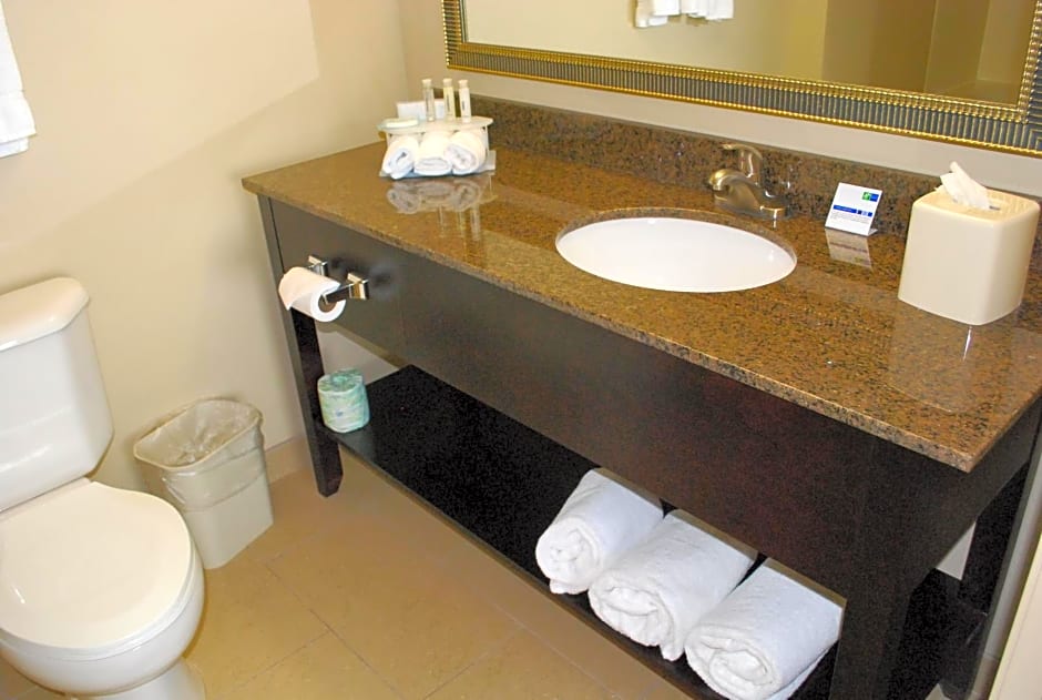 Holiday Inn Express Bloomington West, an IHG Hotel