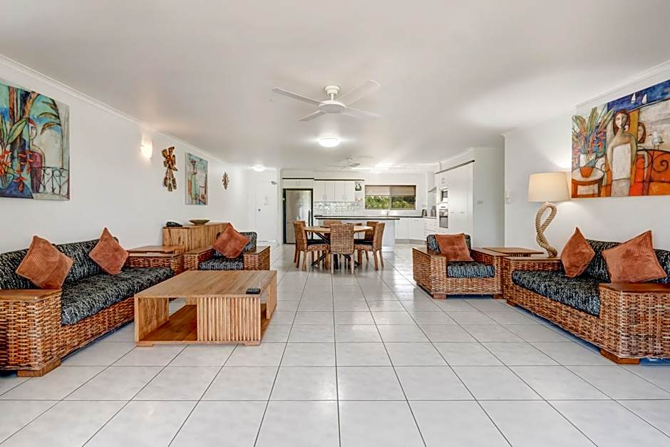 Roydon Beachfront Apartments