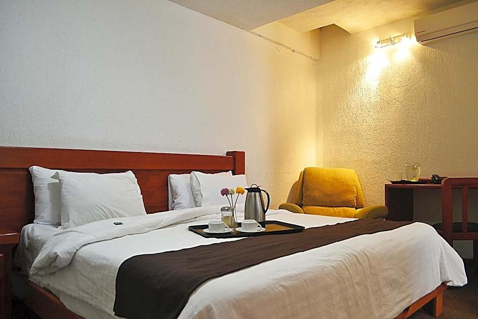 Hotel Campestre Inn