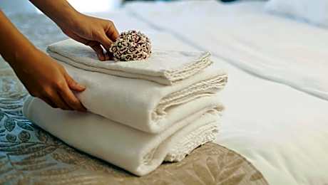 1 Queen Bed Accessible, Non-Smoking