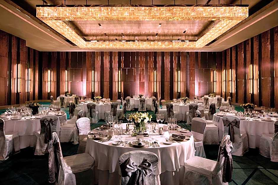 Renaissance by Marriott Bangkok Ratchaprasong Hotel