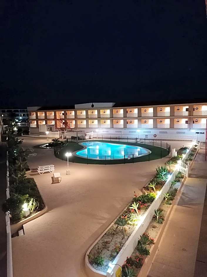 APARTAMENTOS PARQUE CAROLINA