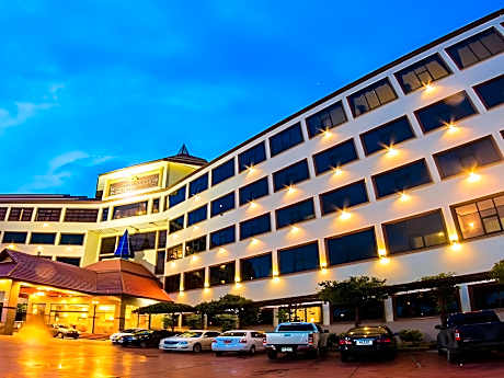 Golden Dragon Resort