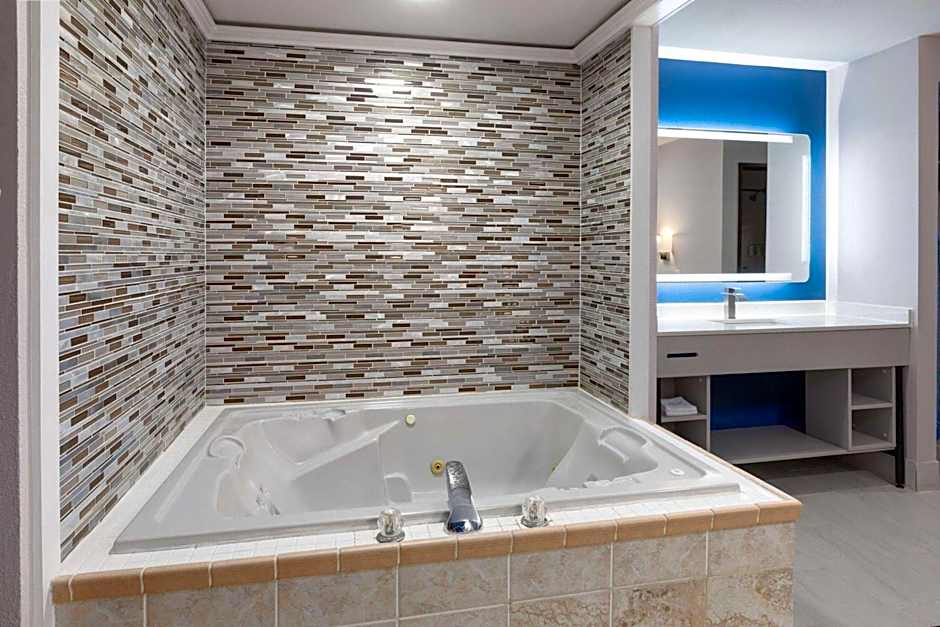 Baymont by Wyndham Warrenton
