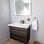 Akureyri Lux Apartments with hot tub access