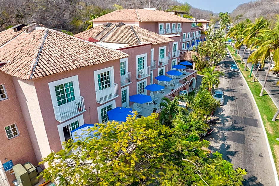 Hotel Castillo Huatulco & Beach Club