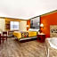 Super 8 by Wyndham Bedford