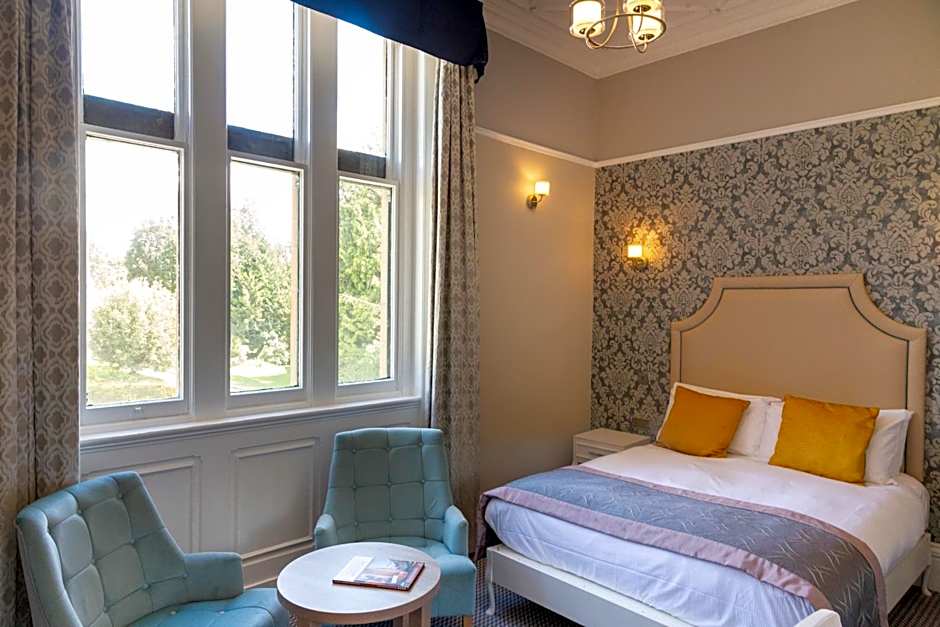 Wroxall Abbey Hotel & Estate
