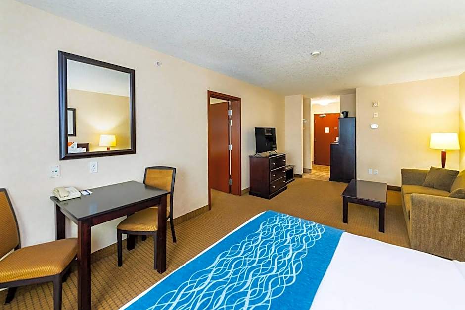 Comfort Inn & Suites